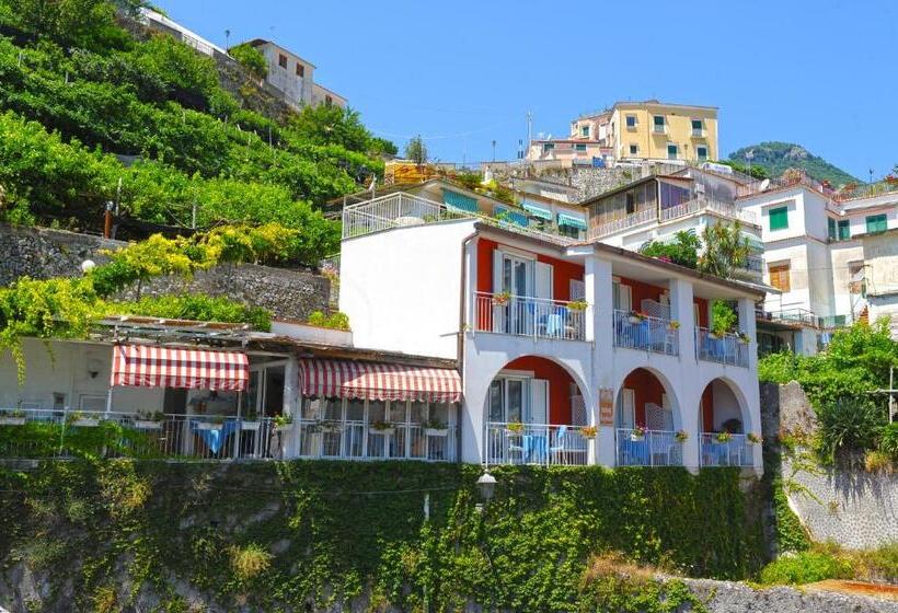 Номер Superior, Maison Raphael