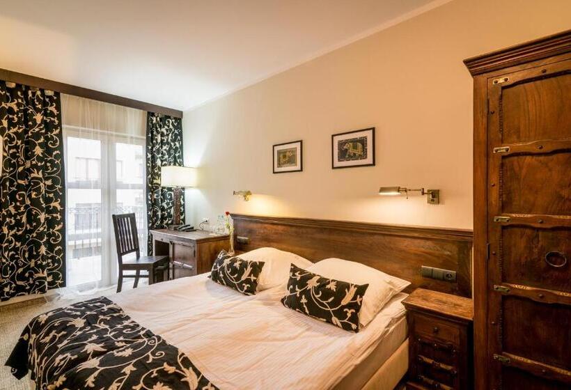 غرفة سوبيريور, Orient Palace