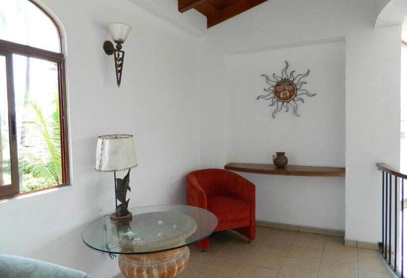 غرفه قياسيه سريرين مزدوجين, Pez Vela