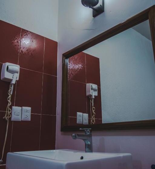 Студия Superior, Posada El Cid