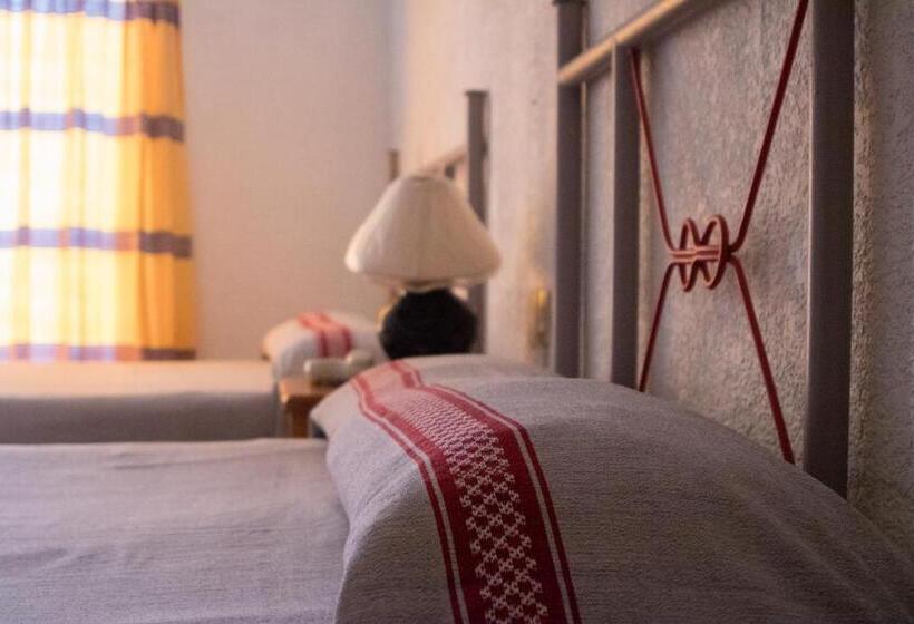 Номер Стандарт 2 Двуспальные Кровати, Posada El Cid