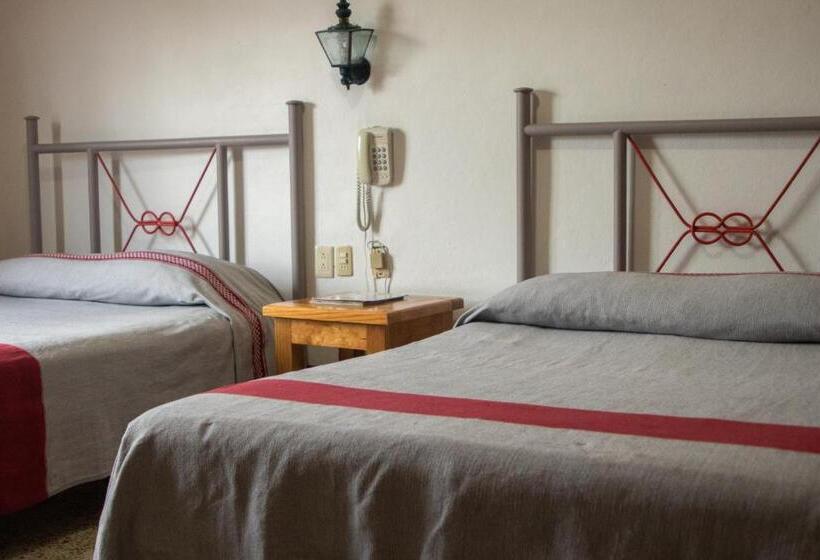 Номер Стандарт 2 Двуспальные Кровати, Posada El Cid