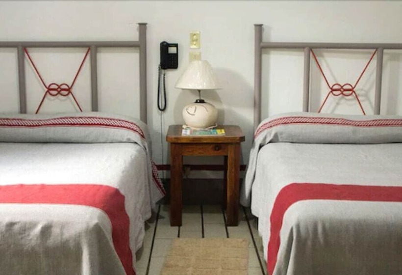 Номер Стандарт 2 Двуспальные Кровати, Posada El Cid