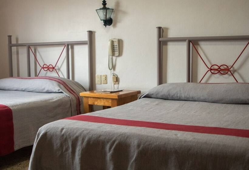 Номер Стандарт 2 Двуспальные Кровати, Posada El Cid