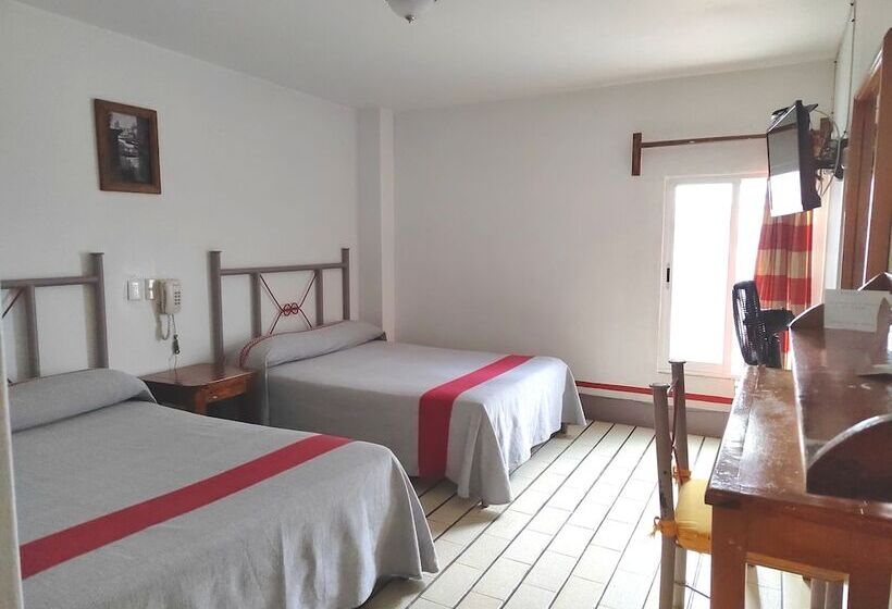 Номер Стандарт 2 Двуспальные Кровати, Posada El Cid