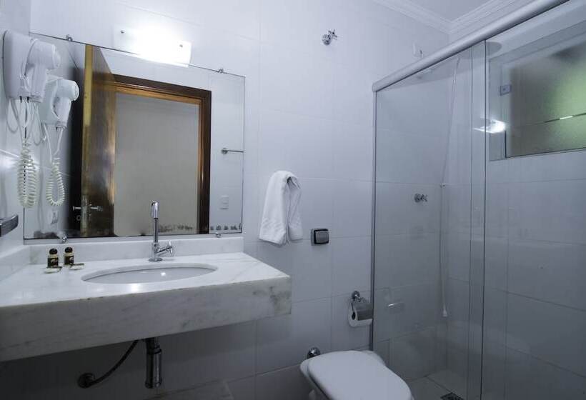 デラックスの４人部屋, Pousada Todas As Luas