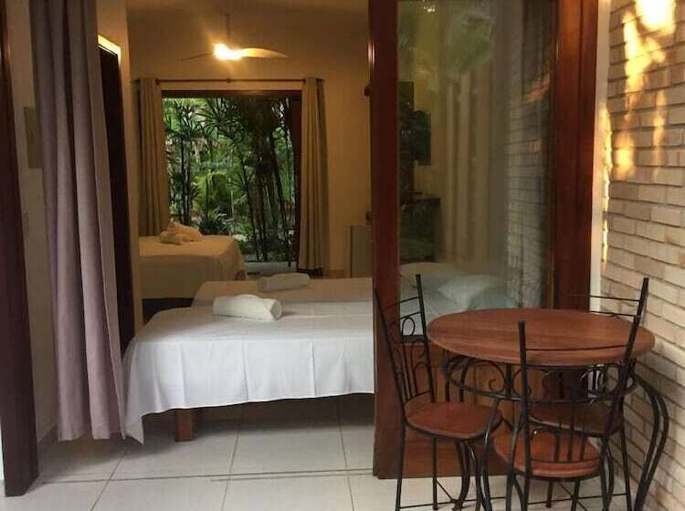 デラックスの４人部屋, Pousada Todas As Luas