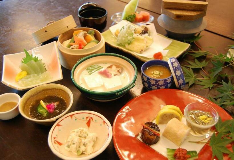 חדר סופריור, Satsuki Bessou