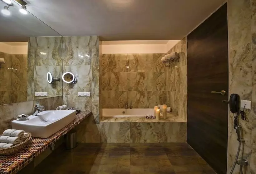 スイート, The Fern Samali Resort