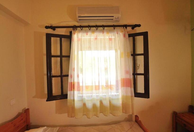 Апартаменты 2 Спальни, Laskaris Studios