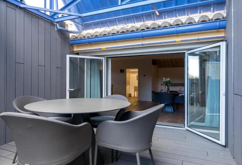 جناح دور أخير, Myr  Plaza Mercado & Spa