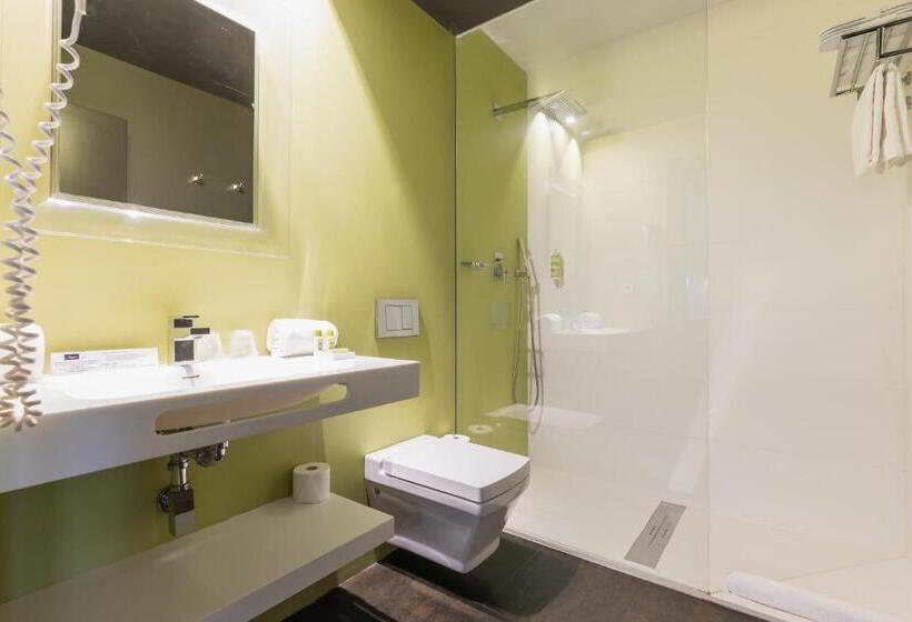 جناح, Myr  Plaza Mercado & Spa