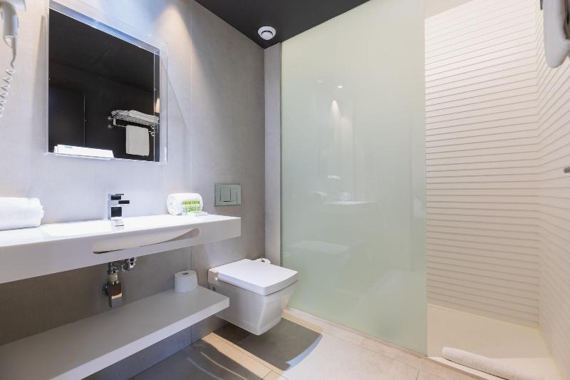 جناح, Myr  Plaza Mercado & Spa