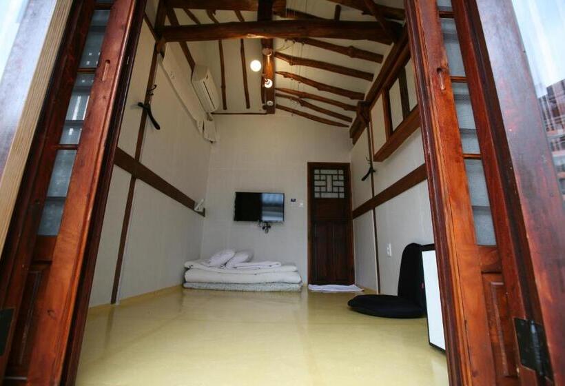 חדר סטנדרט, Gaeunchae