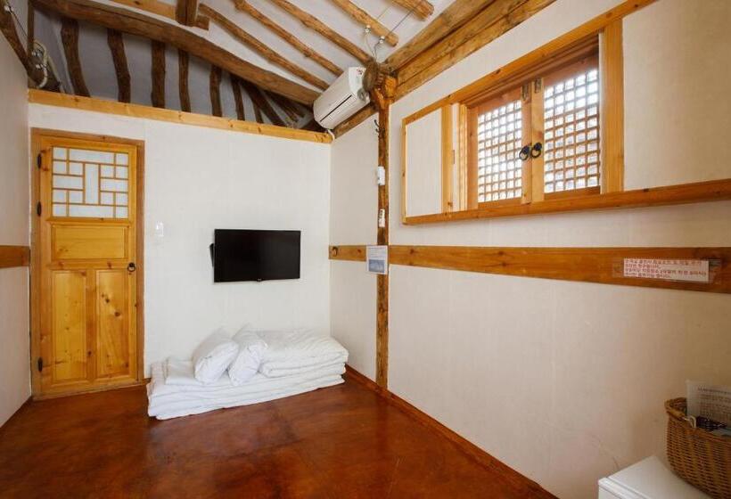 חדר סטנדרט, Gaeunchae