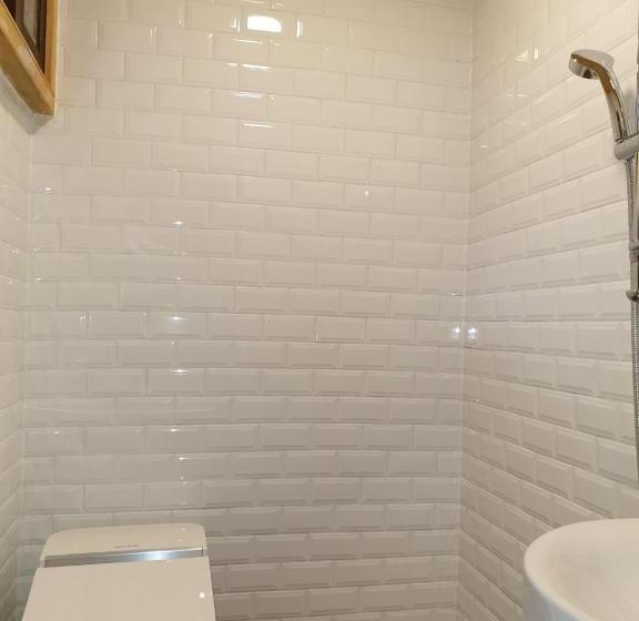 חדר משפחתי, Gaeunchae