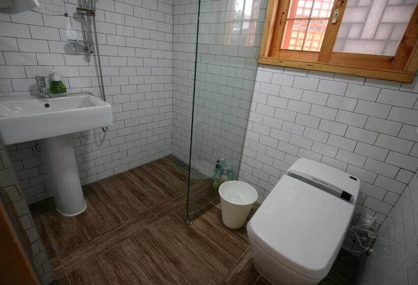 חדר דלוקס, Gaeunchae