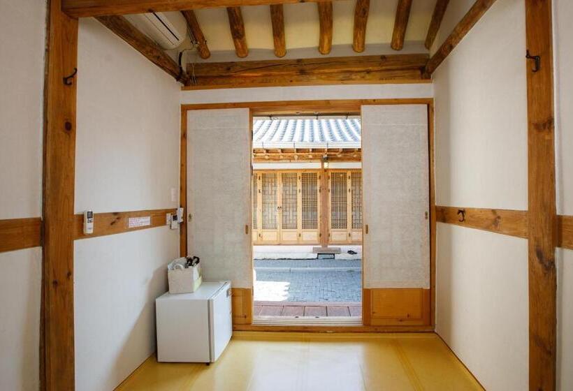 חדר סטנדרט, Gaeunchae