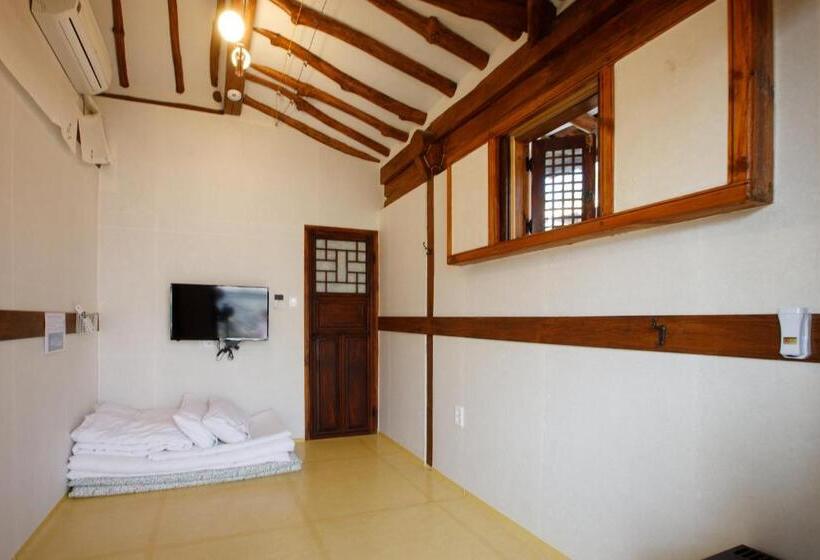 חדר סטנדרט, Gaeunchae