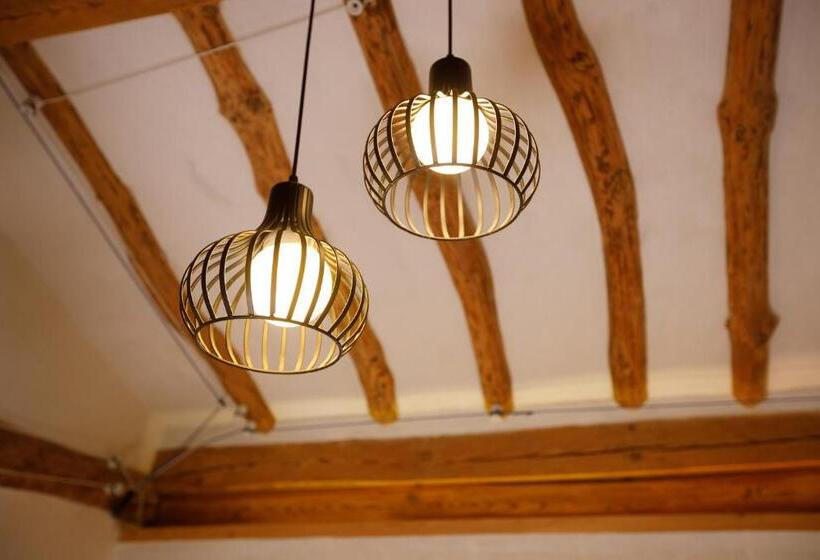 חדר משפחתי, Gaeunchae