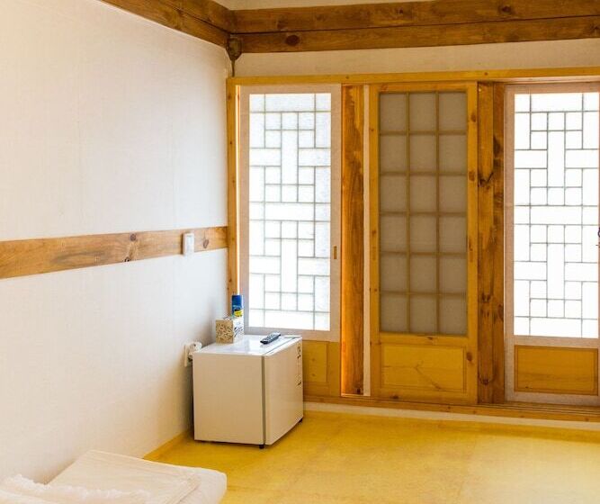 חדר סטנדרט, Gaeunchae