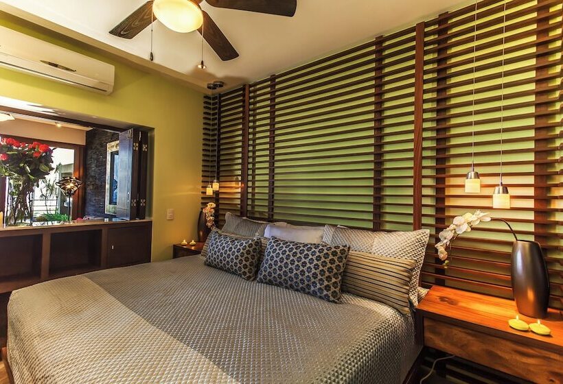 デラックススイート2ベッドルーム, Pinnacle Resorts 220