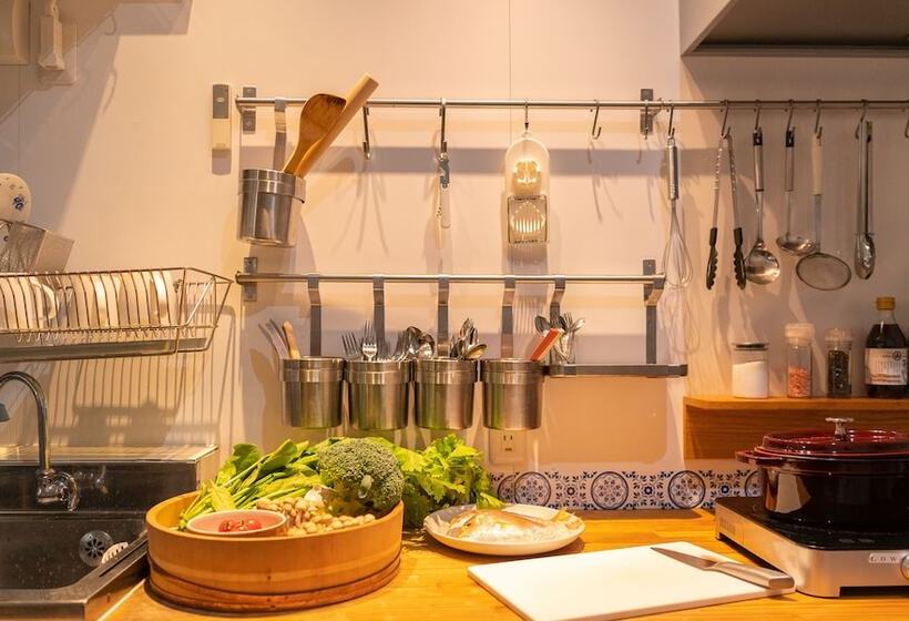 스탠다드 4인용 룸 공용 욕실, Casa Blanca Guesthouse