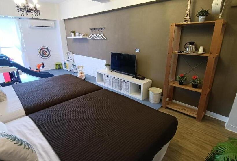 اتاق استاندارد چهار تخته, 仲夏墾丁親子民宿