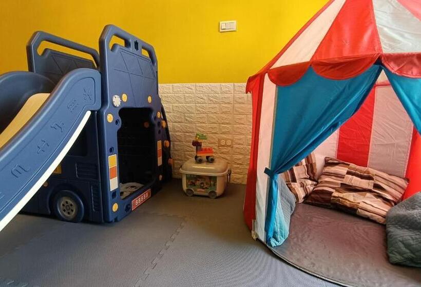 اتاق خانوادگی, 仲夏墾丁親子民宿