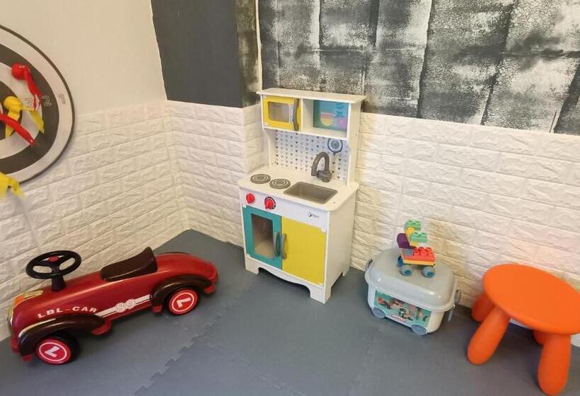 اتاق خانوادگی, 仲夏墾丁親子民宿