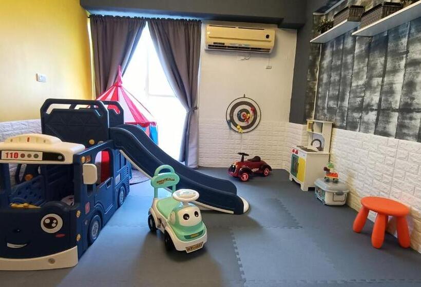 اتاق خانوادگی, 仲夏墾丁親子民宿