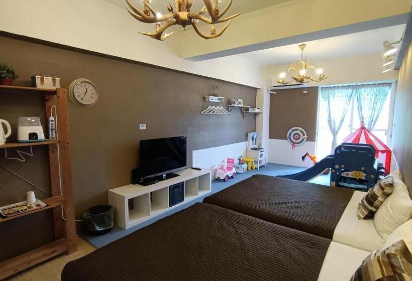 اتاق خانوادگی با چشمانداز کوه, 仲夏墾丁親子民宿