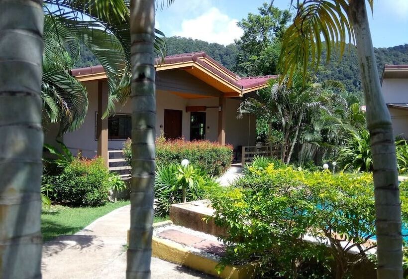 בונגלו משפחתי, Escape Cabins