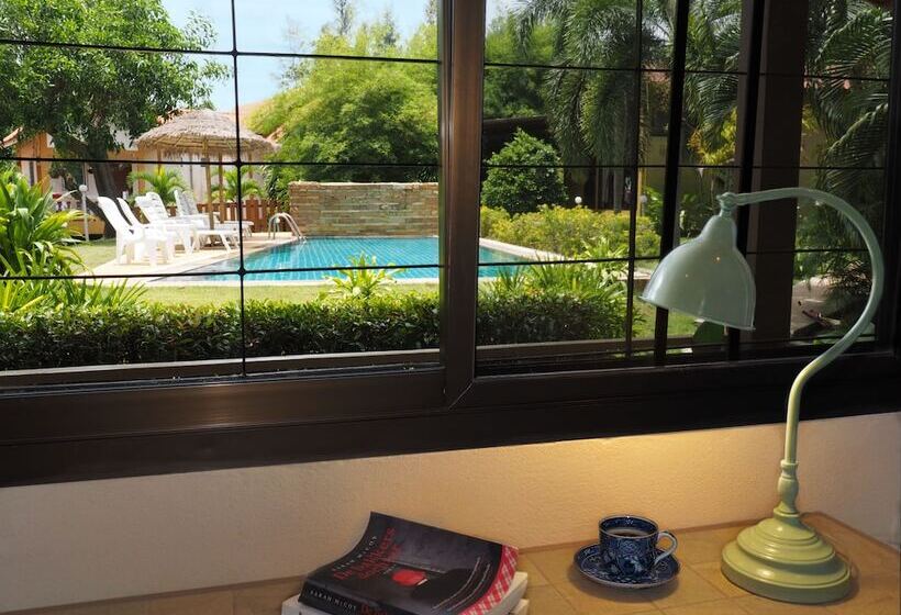 בונגלו משפחתי, Escape Cabins