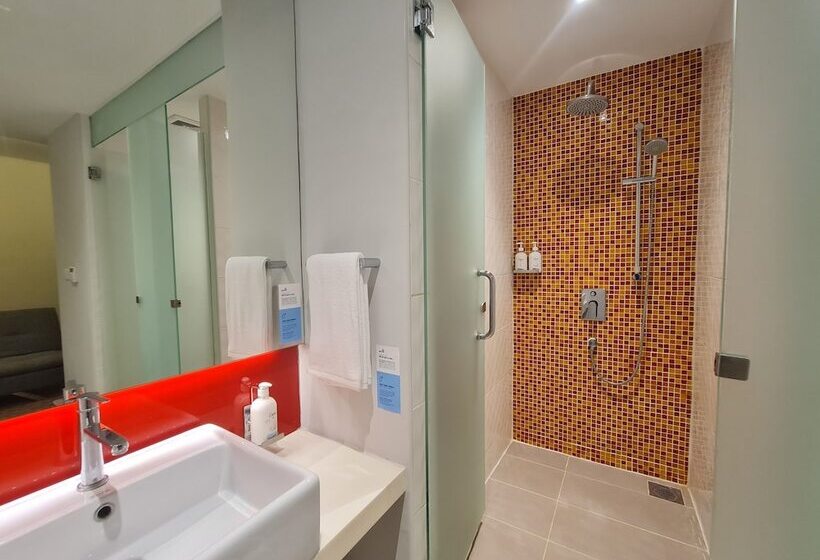 סוויטת 2 חדרי שינה, Holiday Inn Express & Suites Johor Bahru By Ihg