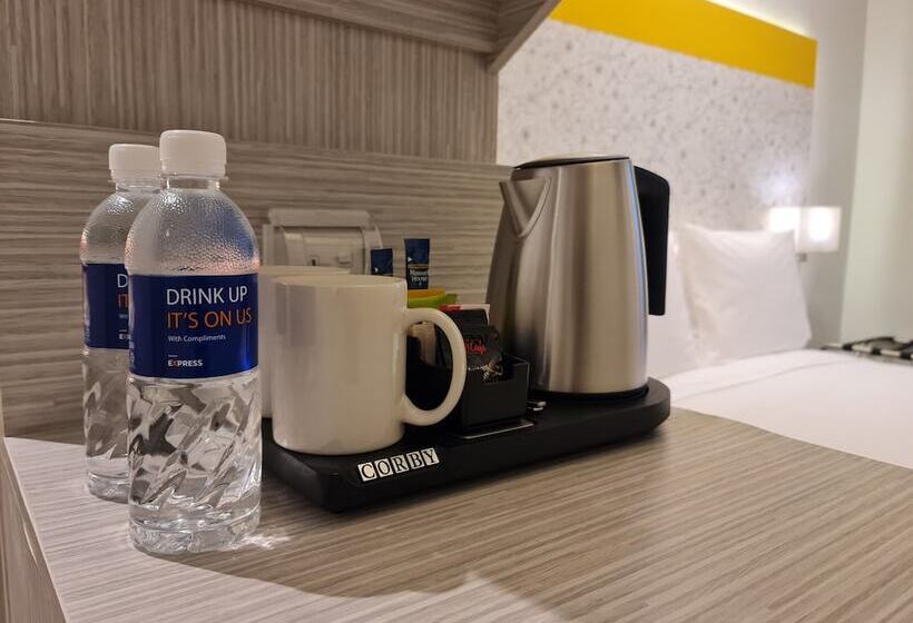 Номер Стандарт, Holiday Inn Express & Suites Johor Bahru By Ihg