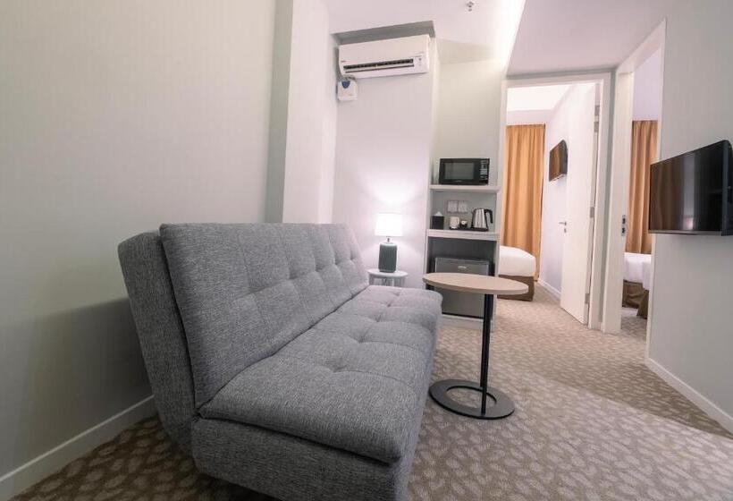סוויטת 2 חדרי שינה, Holiday Inn Express & Suites Johor Bahru By Ihg
