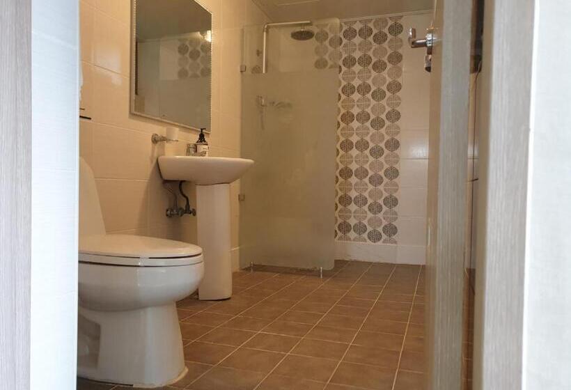 Family Suite, R&t