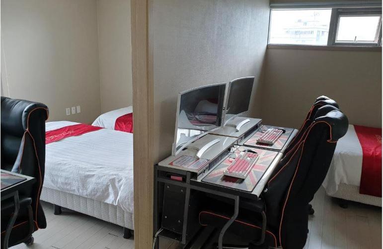 Family Suite, R&t