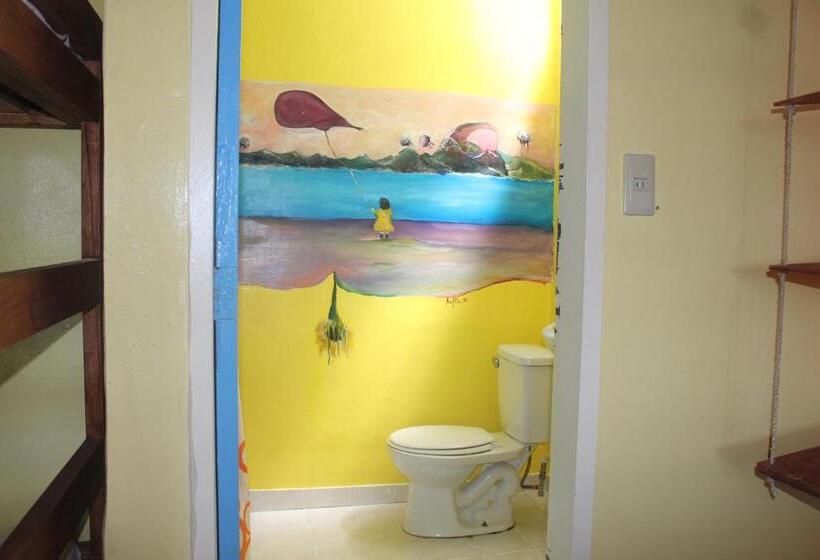 اتاق خانوادگی, Kurma Eco Beach Lodge