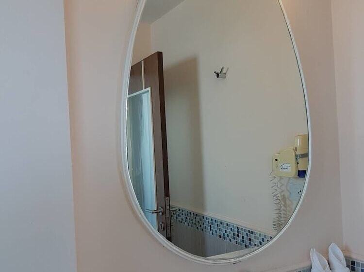 디럭스 룸, The Paradiso Jk Design