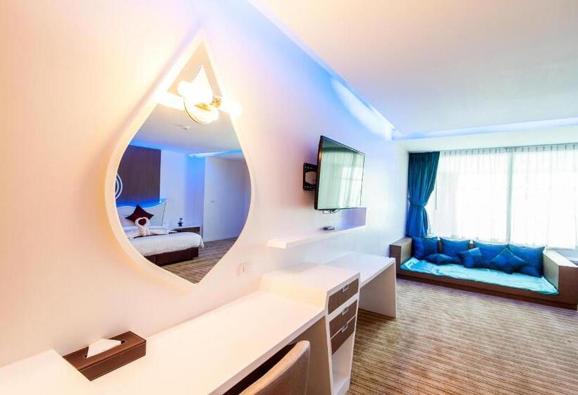 패밀리 룸, The Paradiso Jk Design