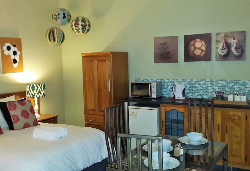 غرفة قياسية ثلاثية, Pumleni Guesthouse