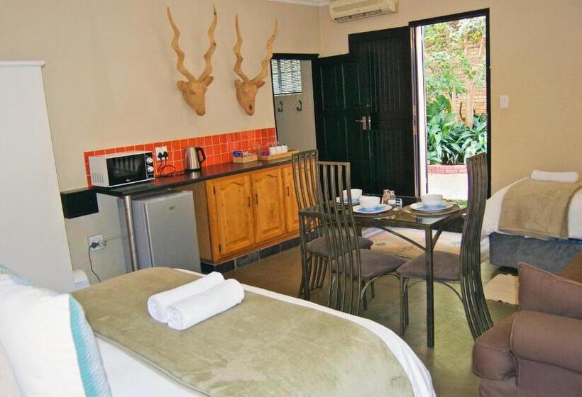 غرفة قياسية ثلاثية, Pumleni Guesthouse