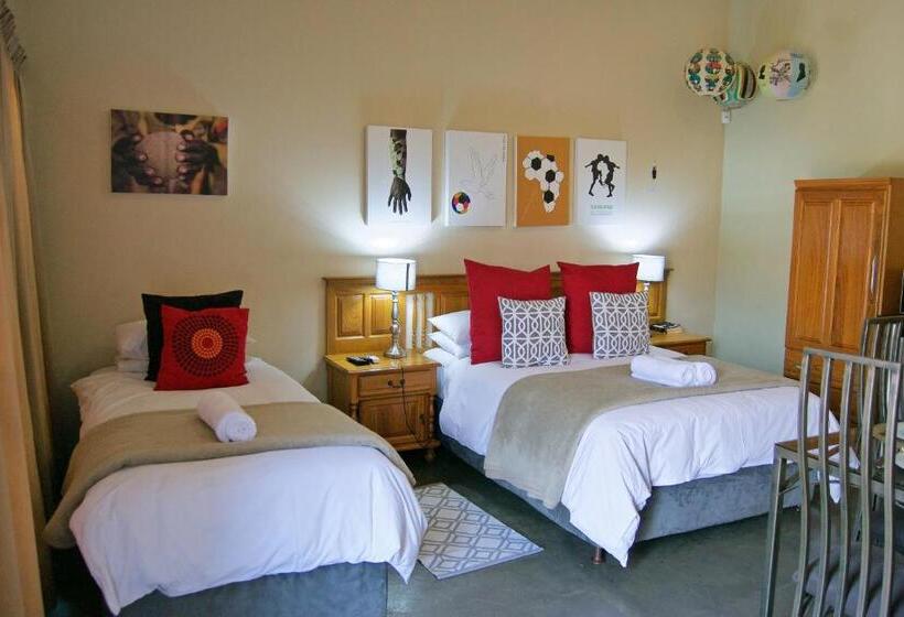 غرفة قياسية ثلاثية, Pumleni Guesthouse