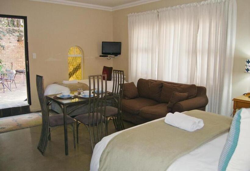 غرفة قياسية ثلاثية, Pumleni Guesthouse