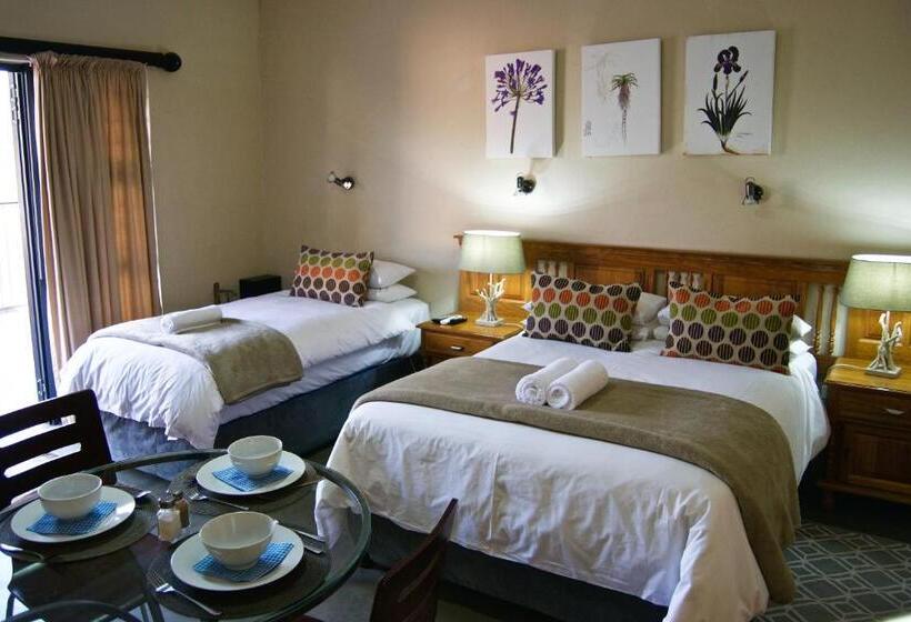 غرفة قياسية ثلاثية, Pumleni Guesthouse