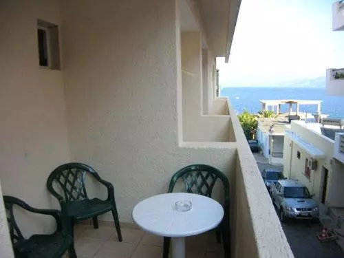 Standard-studio, Creta