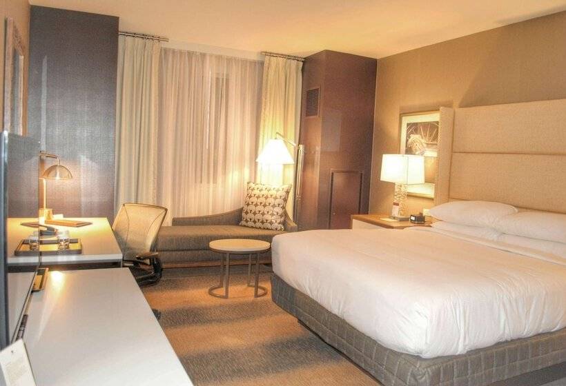 장애인을 위한 킹사이즈 침대 스탠다드 룸, Doubletree By Hilton Reading