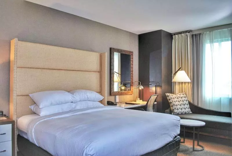 キングサイズベッドのスタンダードルーム, Doubletree By Hilton Reading